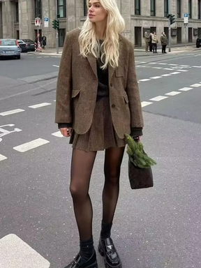 Conjunto Blazer e Saia Curta Plissada Vivella Charlotte