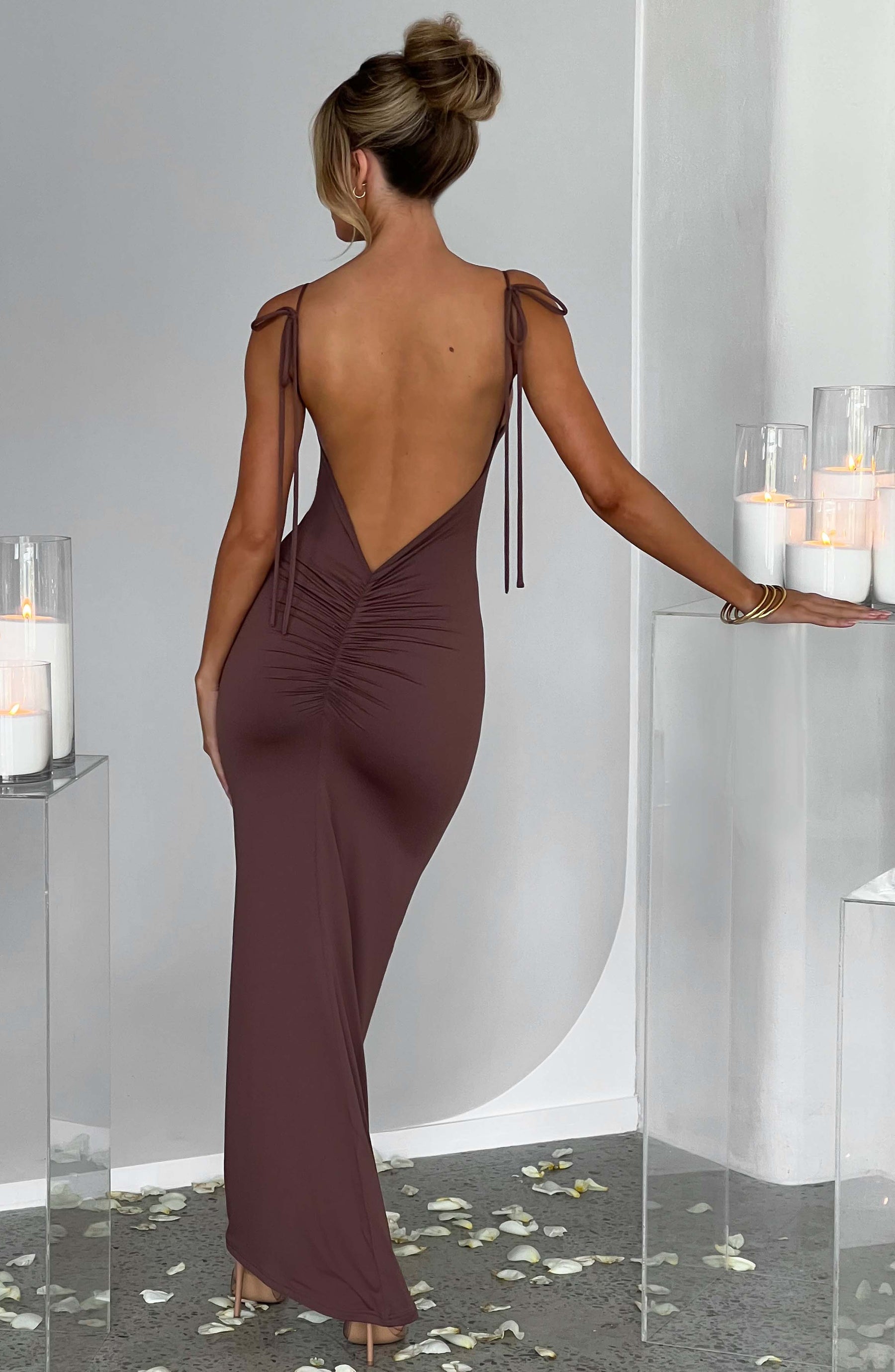 Vestido Longo Costas Aberta Vivella Sanya Marrom