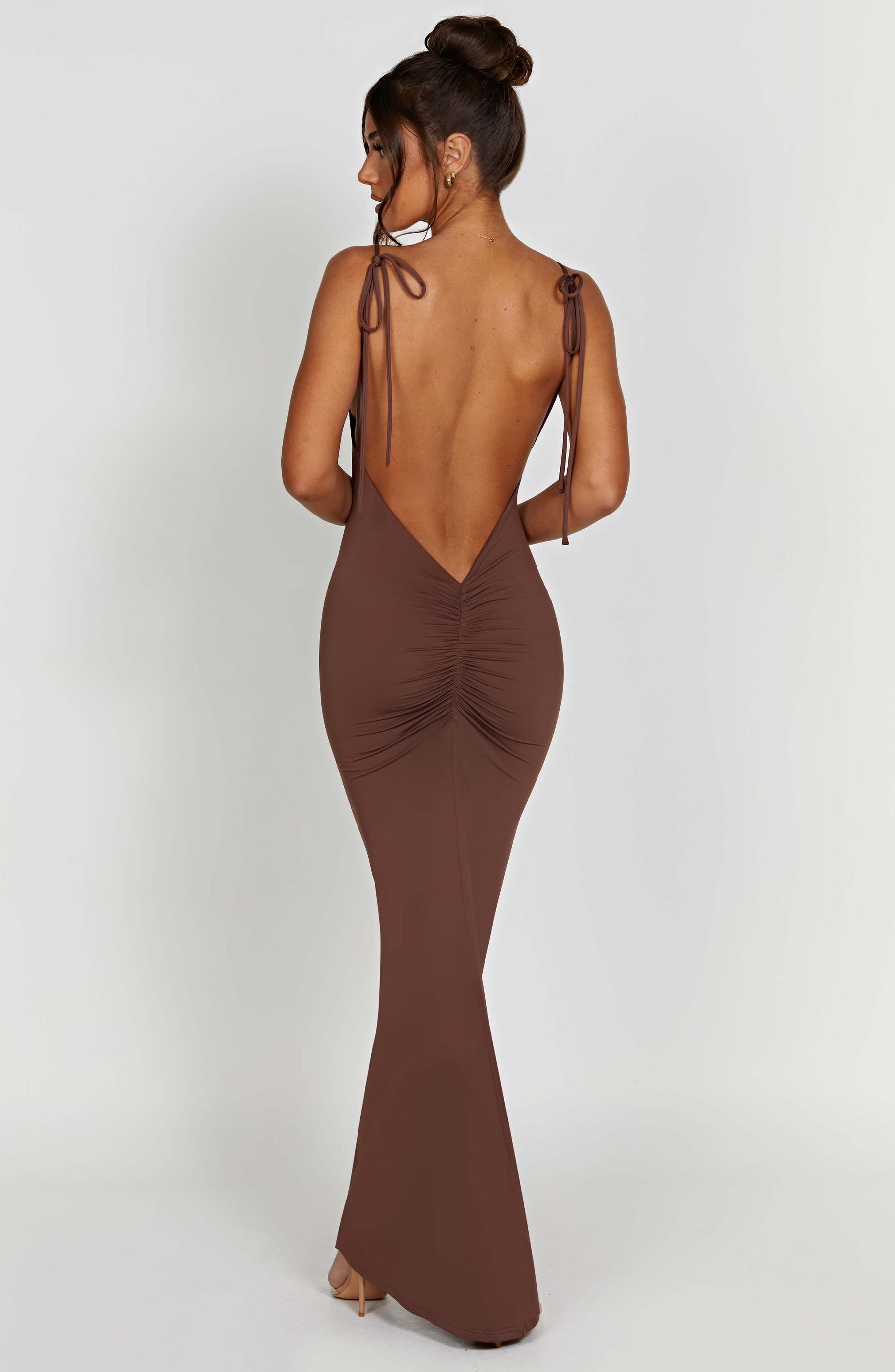 Vestido Longo Costas Aberta Vivella Sanya Marrom