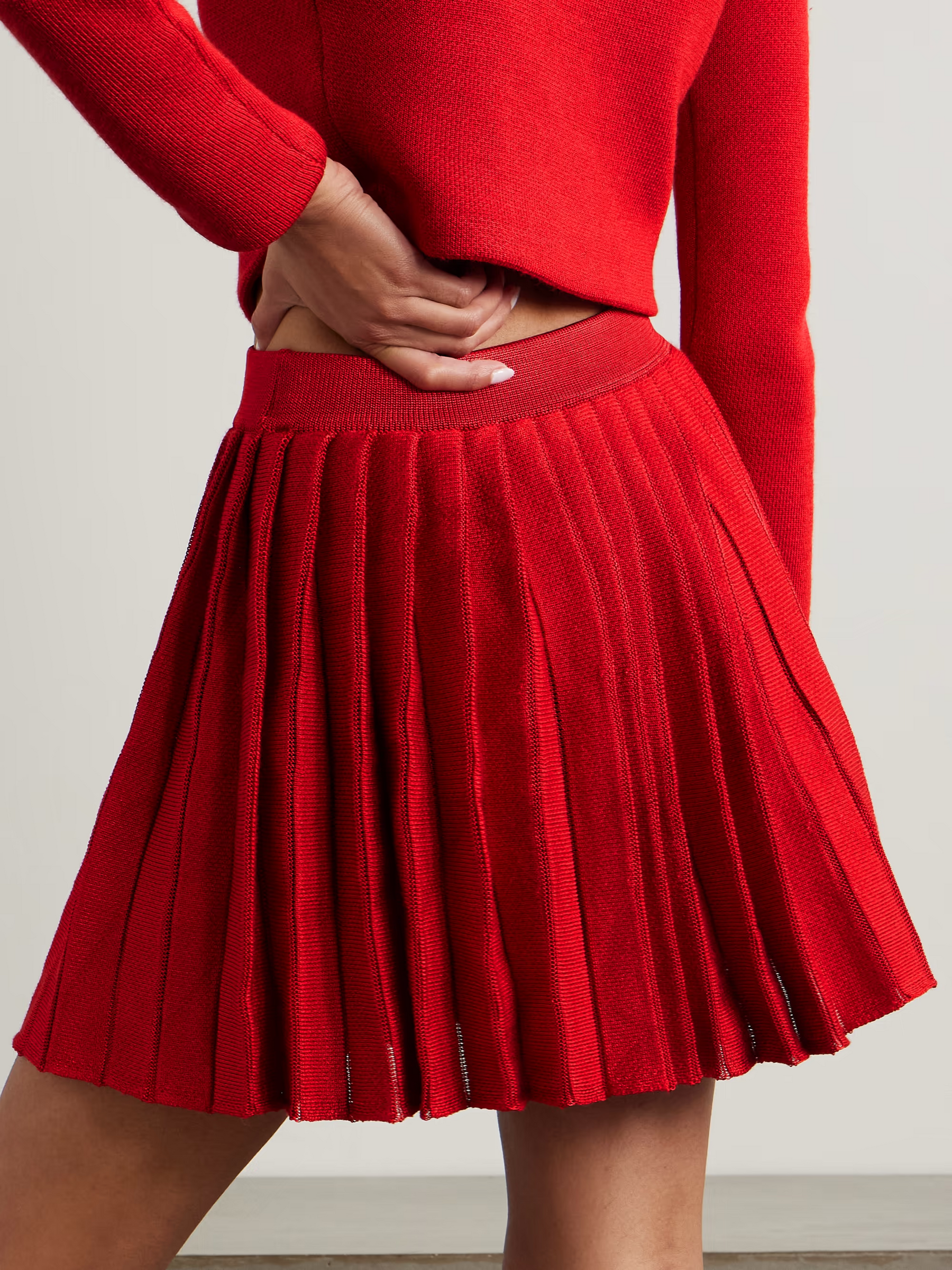 Conjunto Tricô Cardigan e Saia Plissada Vivella Madison